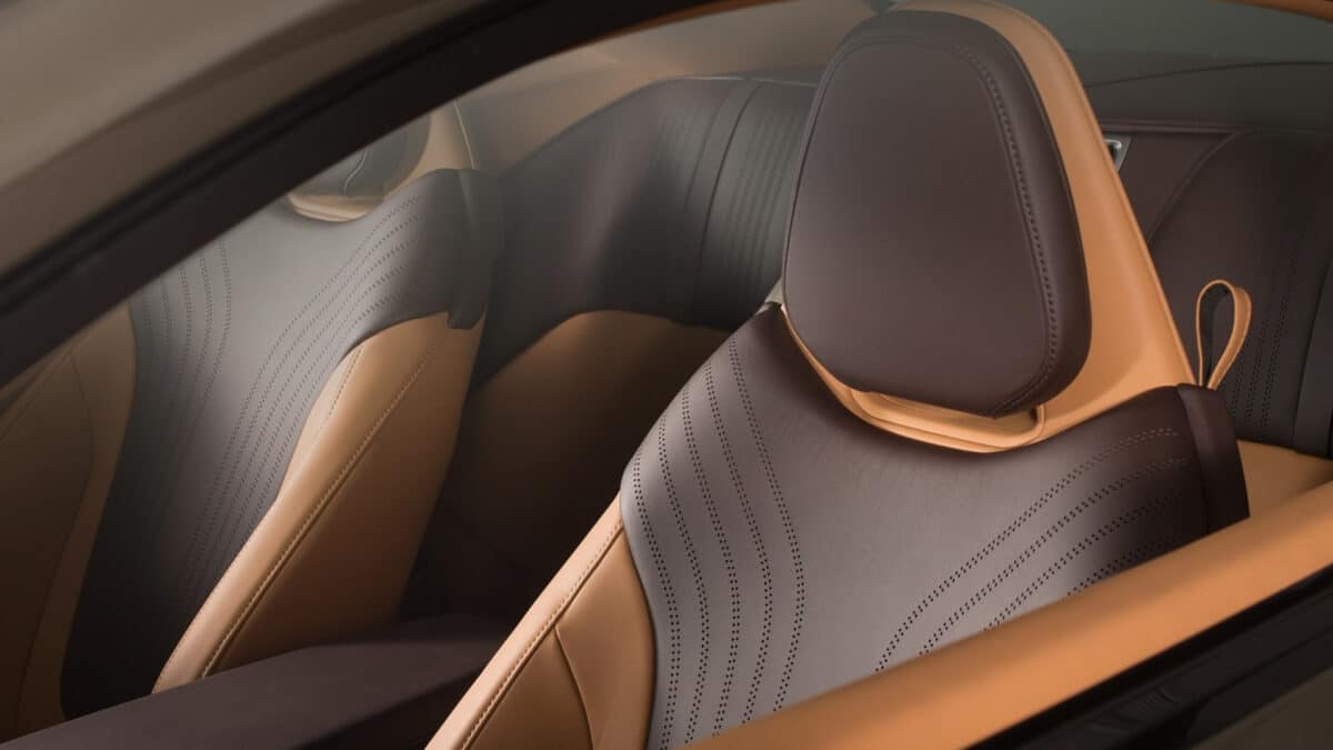 Comment choisir un tapis de siège auto adapté ?
